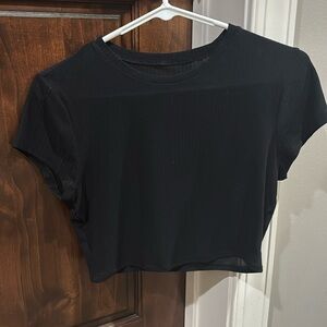 ALO Yoga Women’s Small cropped fitted shirt black